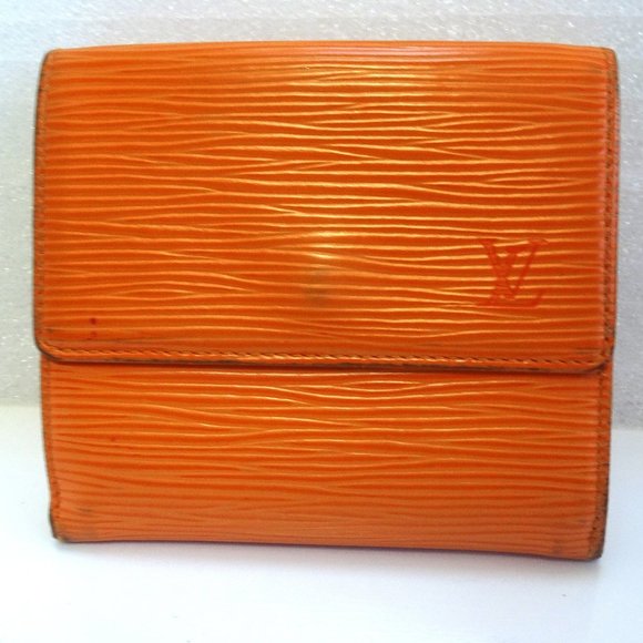 Louis Vuitton Handbags - Auth LOUIS VUITTON Elise Trifold Leather Wallet